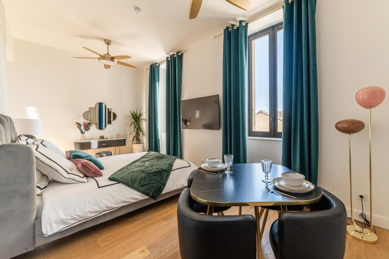 The Gatsby Room - 50M Des Halles ناربون المظهر الخارجي الصورة